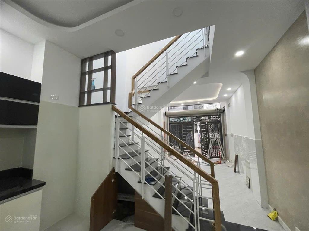 Hiệp bình gần gigamall, nhà mới xây hẻm xe hơi 3 tầng  hoàn công chuẩn chỉ 7,8 tỷ