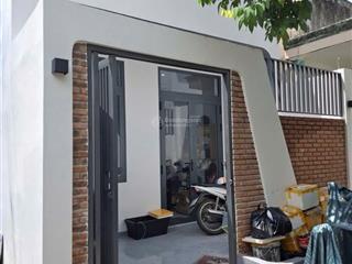 Không có căn thứ 2, dt 81m2 ngang 5,6m, ngay trung tâm, đường lê văn việt, dòng tiền bền vững