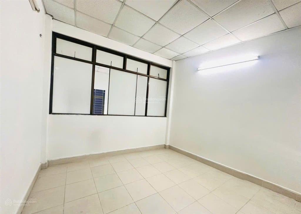 Đường đinh phong phú sát lê văn việt khu sầm uất, nhà 2 tầng 47.5m2 nở hậu đẹp, chỉ 3,6 tỷ