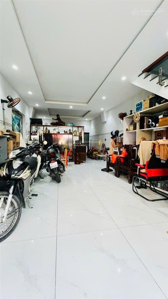 Cơ hội cho khách an cư hoặc đầu tư, 4 tầng linh đông, ô tô tránh chỉ 7,3 tỷ