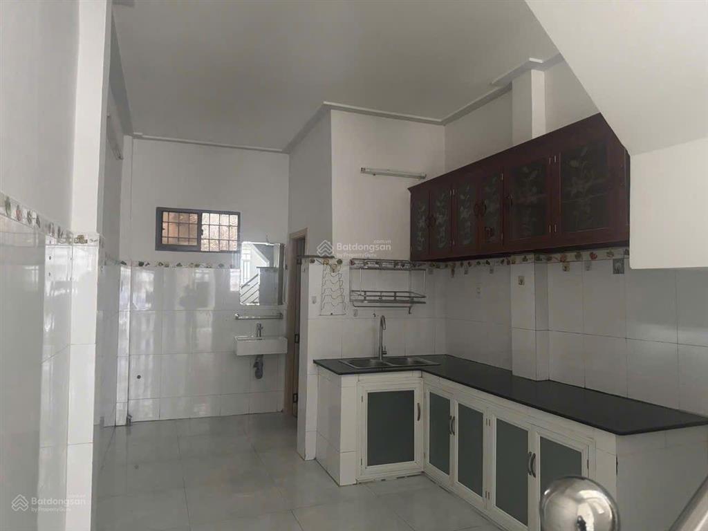 Sổ hồng vuông vức, không qh, không lộ giới  2 tầng 2pn  chỉ 3,7 tỷ  đường số 4 hiệp bình phước