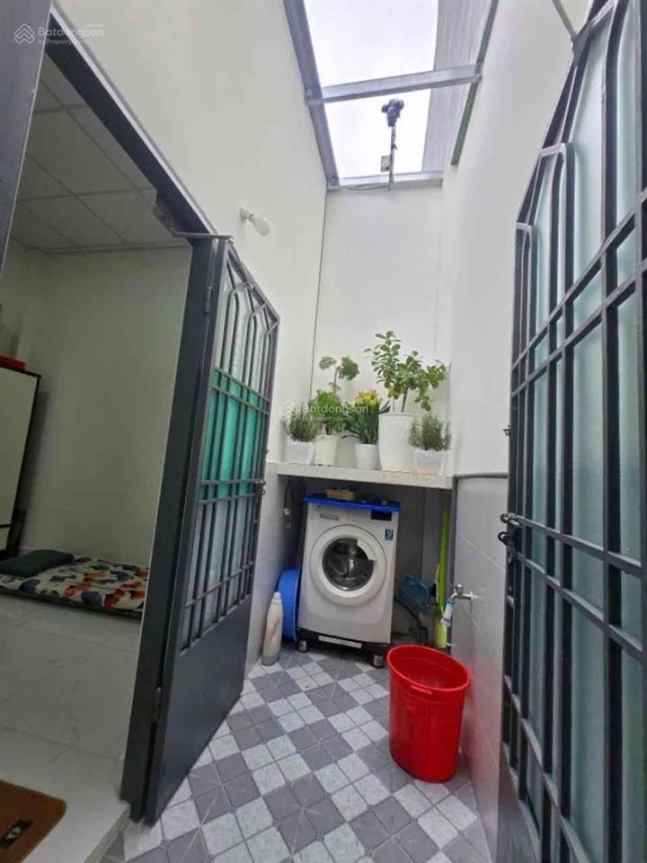 Đừng bỏ lỡ cơ hội hiếm, chỉ 6 tỷ, mặt tiền kd, 77m2 ngang 4,7m đường số 6 hiệp bình phước