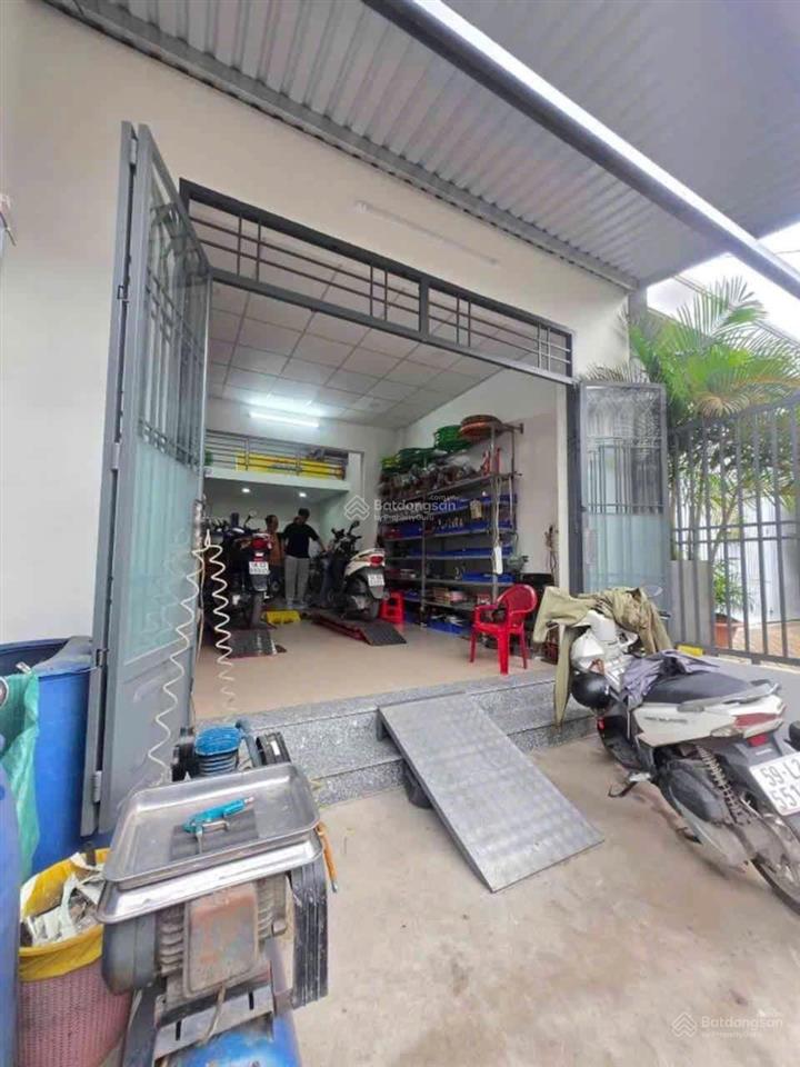 Đừng bỏ lỡ cơ hội hiếm, chỉ 6 tỷ, mặt tiền kd, 77m2 ngang 4,7m đường số 6 hiệp bình phước