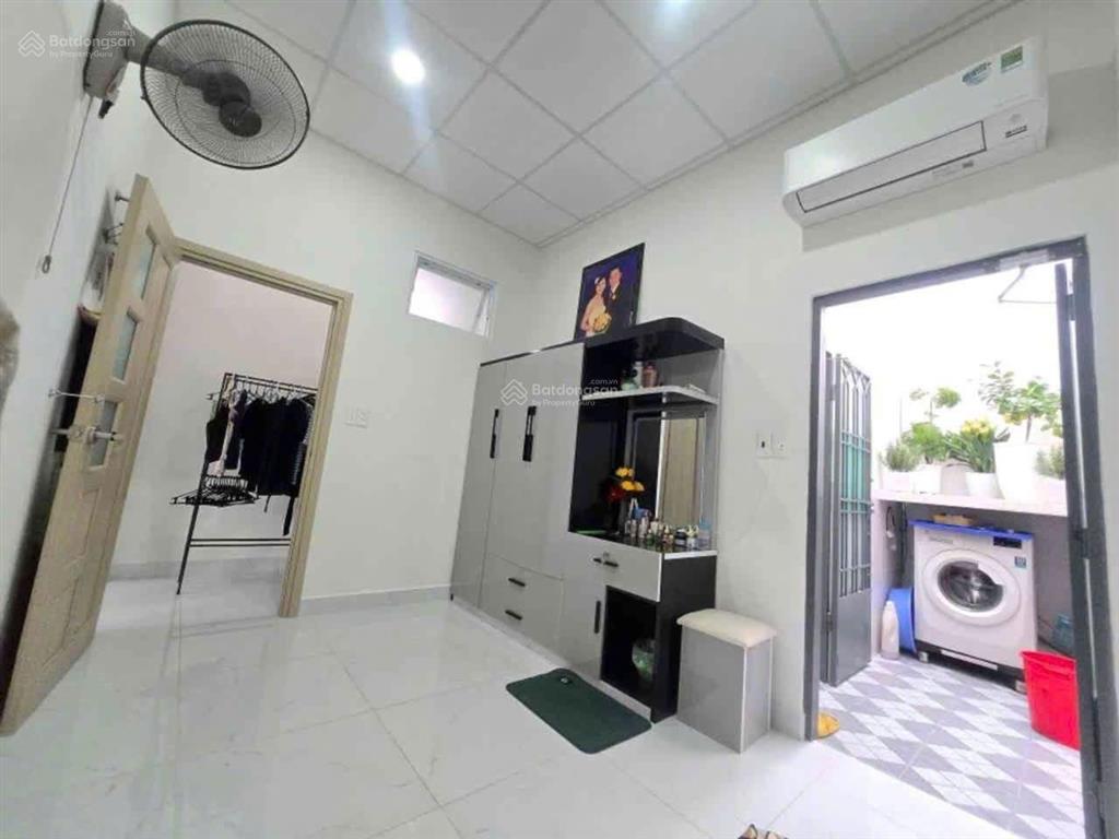 Đừng bỏ lỡ cơ hội hiếm, chỉ 6 tỷ, mặt tiền kd, 77m2 ngang 4,7m đường số 6 hiệp bình phước