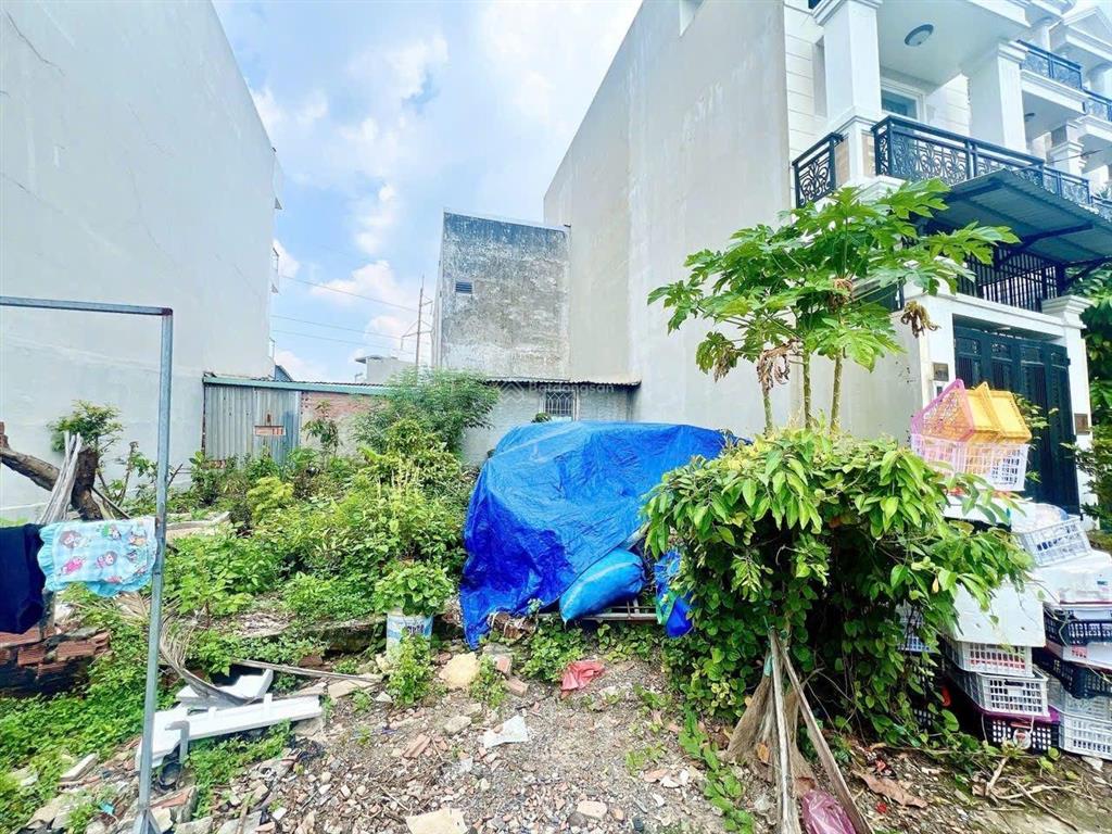 Chỉ 3,9 tỷ có ngay 57m đất ô tô thông quốc lộ 13, full thổ cư