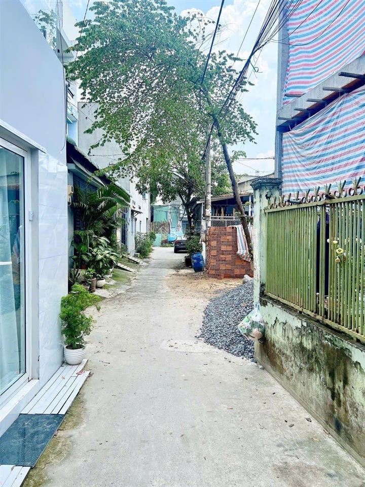 Chỉ 3,9 tỷ có ngay 57m đất ô tô thông quốc lộ 13, full thổ cư