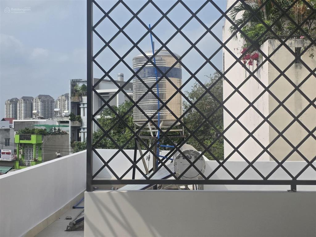 Xem là mê, nhà rộng phủ phê 119m2, 2 ô tô ngủ trong nhà  khu đẹp để an cư tại phước long b