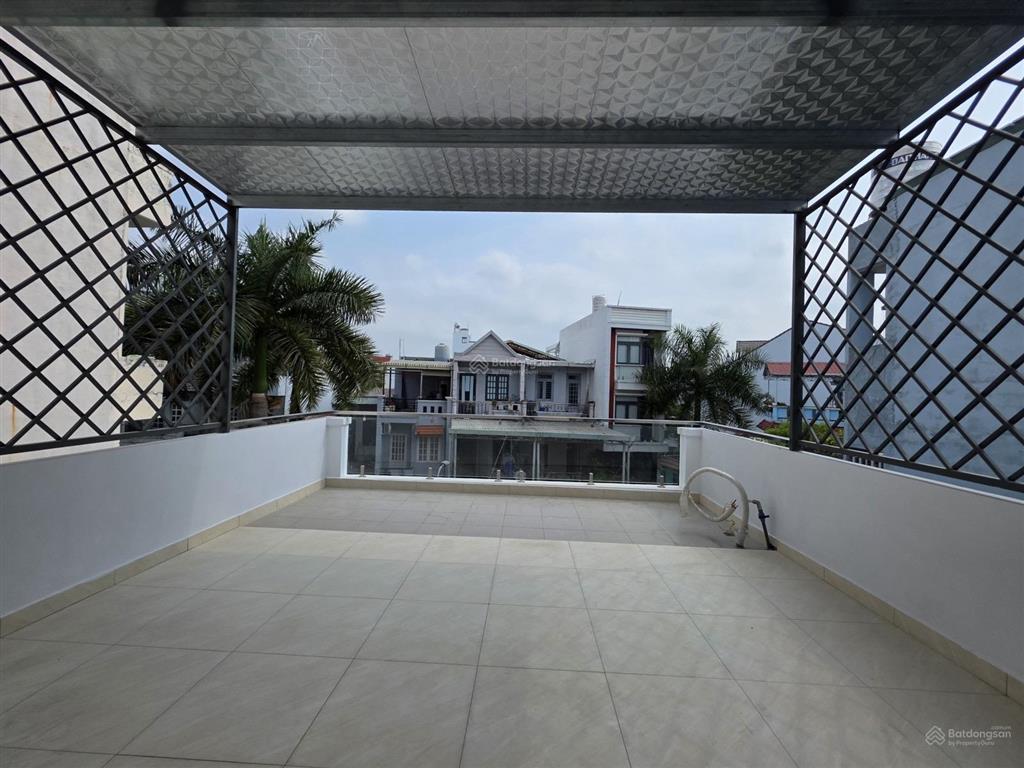 Xem là mê, nhà rộng phủ phê 119m2, 2 ô tô ngủ trong nhà  khu đẹp để an cư tại phước long b