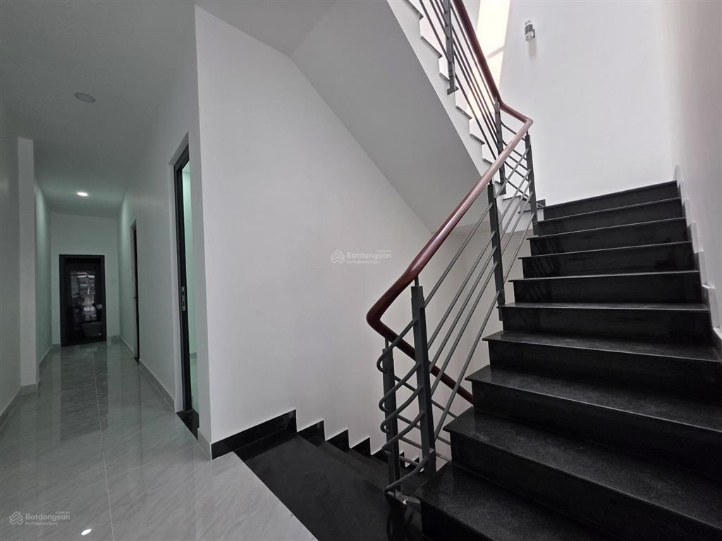 Xem là mê, nhà rộng phủ phê 119m2, 2 ô tô ngủ trong nhà  khu đẹp để an cư tại phước long b