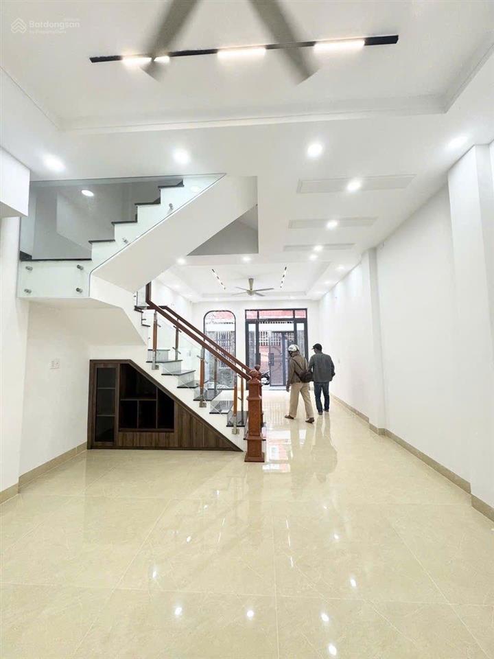 Khu vip phước long b, đỗ xuân hợp  chủ gấp bán nhà 4 tầng sang xịn  84m, giá tốt chốt ngay