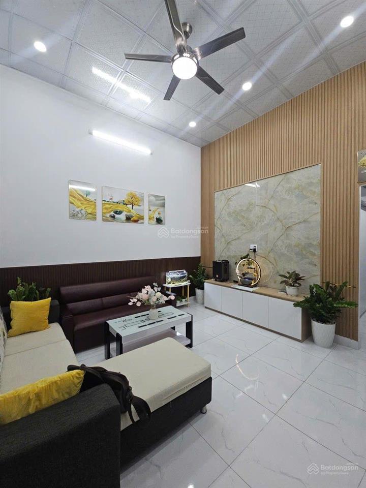 Nhà đẹp, giá tốt  55m2 +vị trí đắc địa đường 339 phước long b  chưa tới 5 đồng