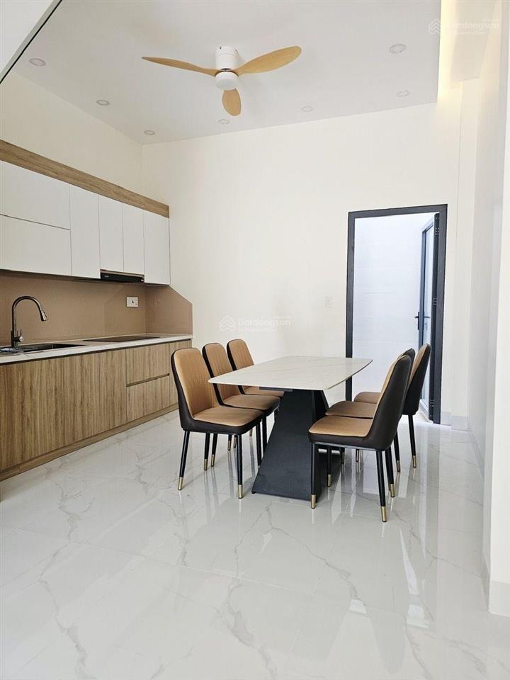 Chuẩn nhà đẹp kiểu châu âu, nơi sống trong lành, kế vinhom  3 tầng ô tô tránh chỉ nhỉnh 5 tỷ