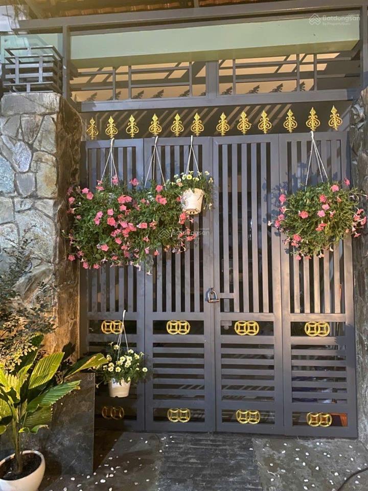 Chỉ 5,3 tỷ nhà 78m2, hẻm xe tải gần vincom lê văn việt gần ngã tư thủ đức