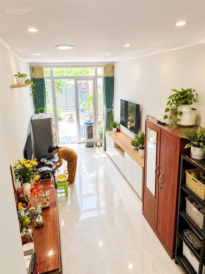 Tiền ít mà vẫn thơm  mt kinh doanh 3 tầng 59m2 gần ngã tư xuân hiệp chỉ 4,2 tỷ