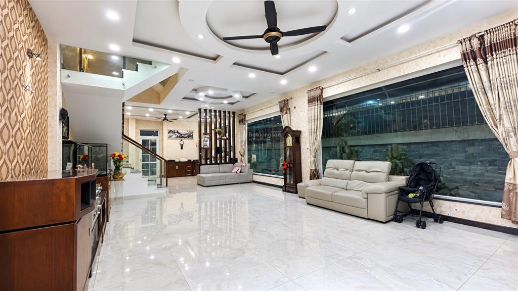 Biệt thự châu âu kdc trí kiệt 240m hồ bơi riêng, gara ô tô sát global ci  chỉ 21 tỷ tl