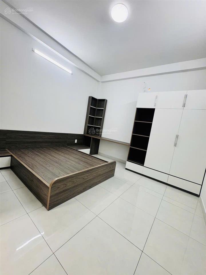 Võ văn hát  long trường  nhà mới keng  3 tầng 54m2 (4 x13.5)  hẻm xe hơi  giá 5,2 tỷ