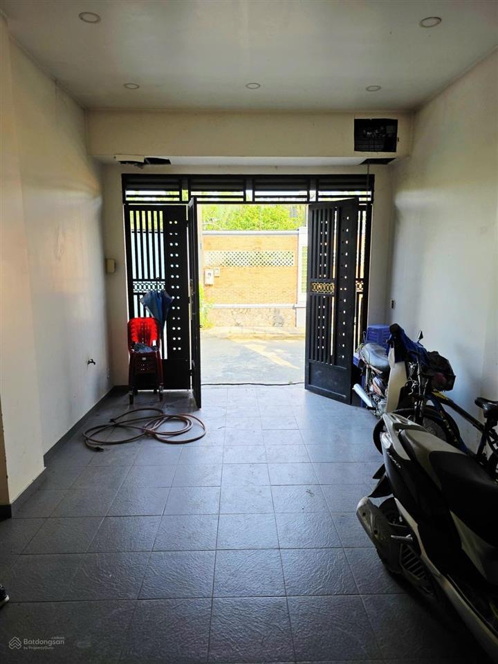 Chỉ hiếm có 71m2 thổ cư  nhà btct 3 tầng, đường 9m khu dân cư long trường  chỉ 5,2 tỷ 