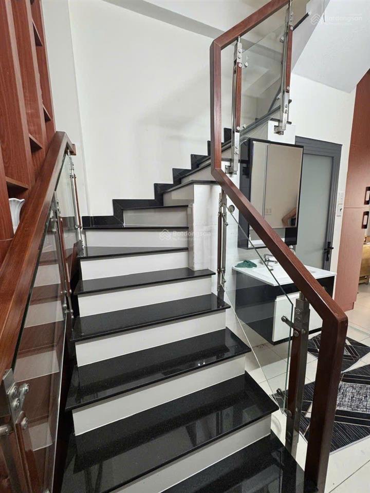 Bình thạnh chốt ngay, vị trí vàng, 5,7 tỷ nhà đẹp 2 mặt hẻm gần chợ bà chiểu, sát phan xích long