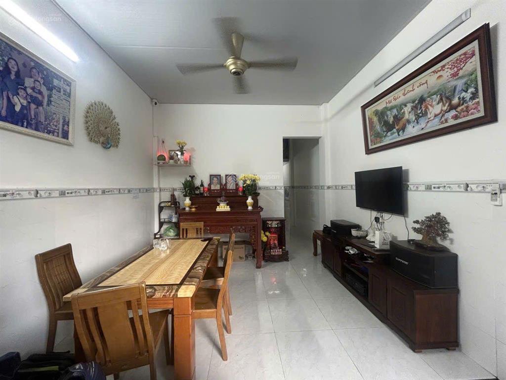 Chỉ 5,2 tỷ 63.9m2, nhà đẹp 3pn kế chợ hiệp bình, gần gigamall phạm văn đồng
