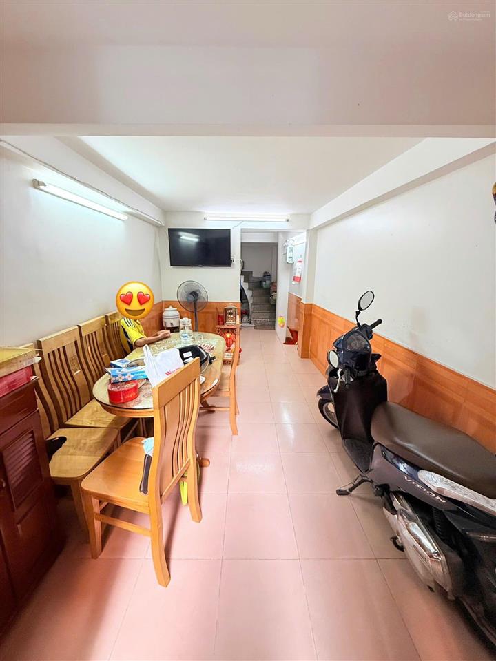 Không có căn thứ 2, chỉ 3,6 tỷ  nhà 4 tầng đúc thật, 3pn, hc đủ  p.13 tân bình, ngay nhà ga t3