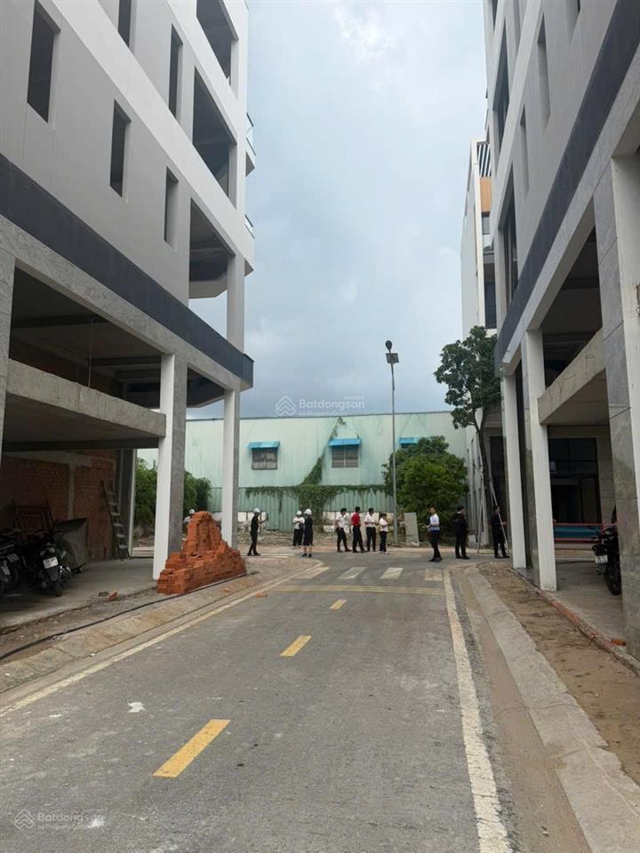 Bán nhà mặt phố tại an dương vương, 10 tỷ, 64m2, giá ưu đãi, chính chủ, bình tân, hcm