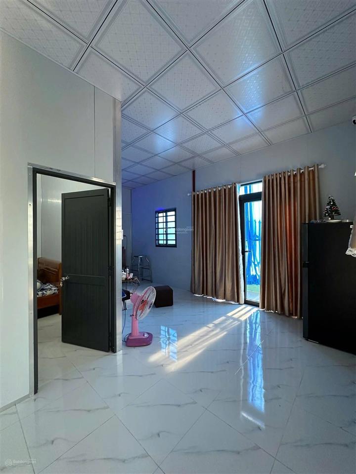 Ngộp nặng bán gấp 1,25 tỷ nhà góc 2 mặt tiền trung tâm phước hải, cách biển 350m