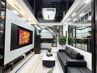 Bán nhà phố nguyễn trãi, lô góc 2 thoáng, 30m ra mặt phố dt 38m2 5 tầng, mặt tiền 3.8m giá 7.3 tỷ