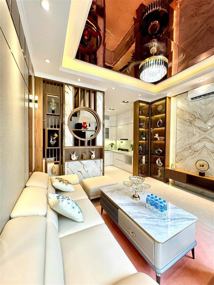 Bán nhà phố đặng tiến đông. ngõ to thông, 10m ra mặt phố, dt 39m2 5tầng mặt tiền 3.8m full nội thất