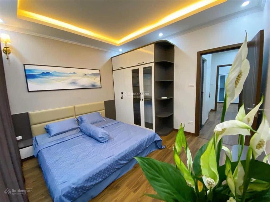 Gấp gấp  chủ nhà cần thanh khoản căn nhà phố xã đàn. lô góc ngõ thông thoáng 3.6m. nội thất full