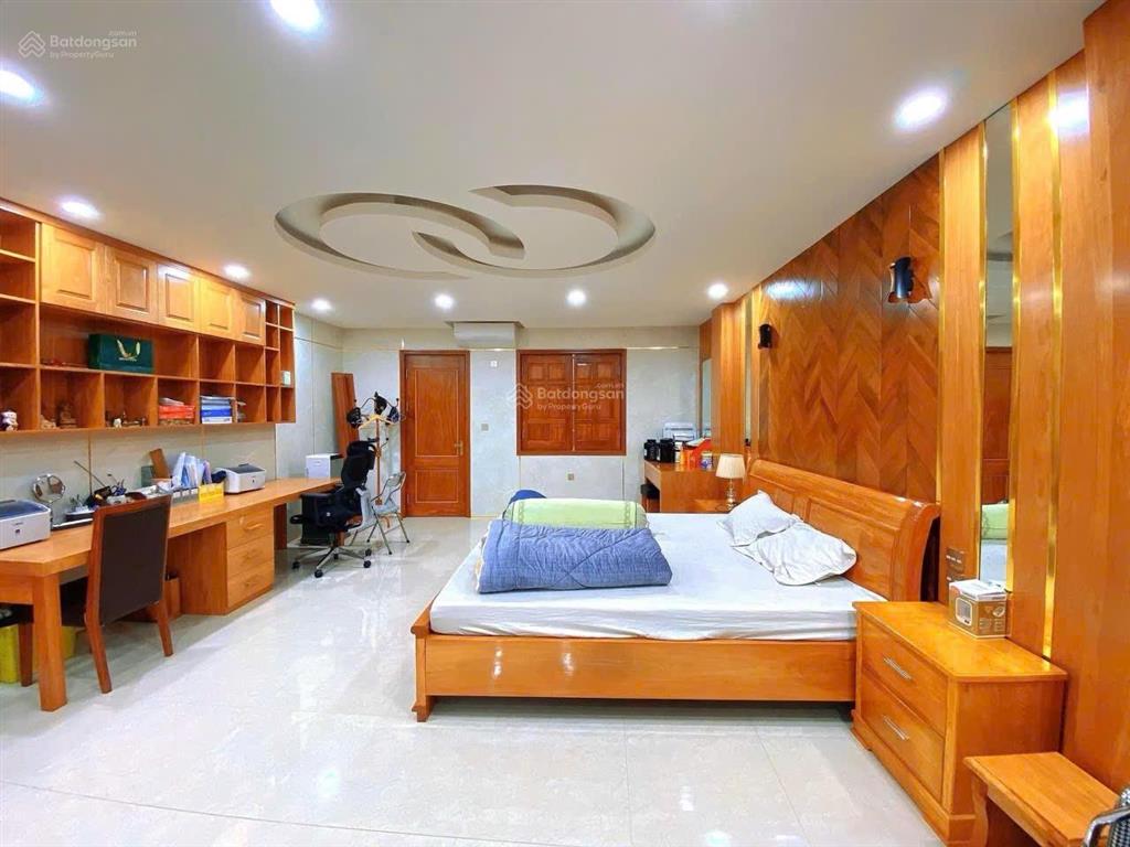 Siêu rẻ ! nhà phố thái hà dt 60m 5 tầng mặt tiền 5.5m full nội thất giá chỉ 18 tỷ có thương lượng .