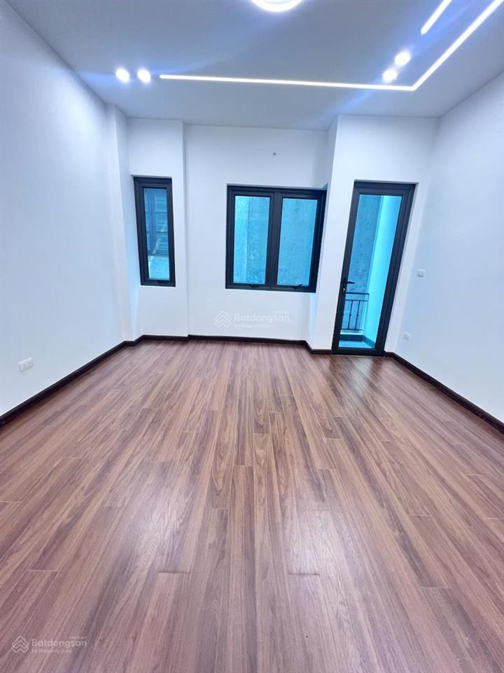 Bán nhà phố trần duy hưng. dt50m 6 tầng , mặt tiền 4,8m,ngõ rộng 3.6m lô góc,full nội thất,giá 11.5