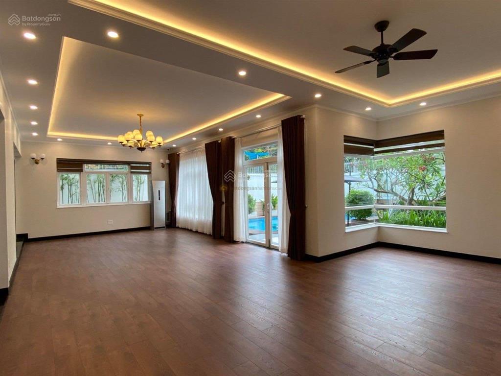Bán nhanh trước tết biệt thự sân vườn + hồ bơi 460m(17.7x24.5) mt trần văn sắc thảo điền quận 2