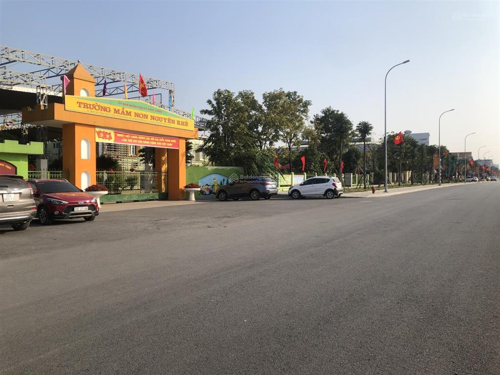 Bán nhà mới đẹp c4  lô góc thoáng  nở hậu  ô tô ngủ trong nhà  nguyên khê đông anh