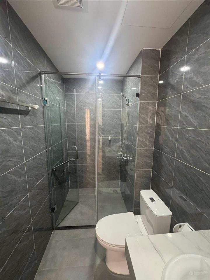 Miễn phí 3 tháng tiền thuê  nhà 5 tầng hoàn thiện khu thời đại vin 3