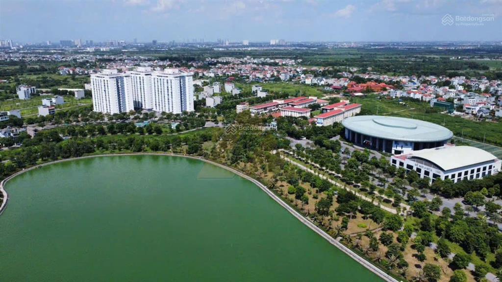 Bán nhanh biệt thự 200m, hướng bắc, gần trục đường lớn