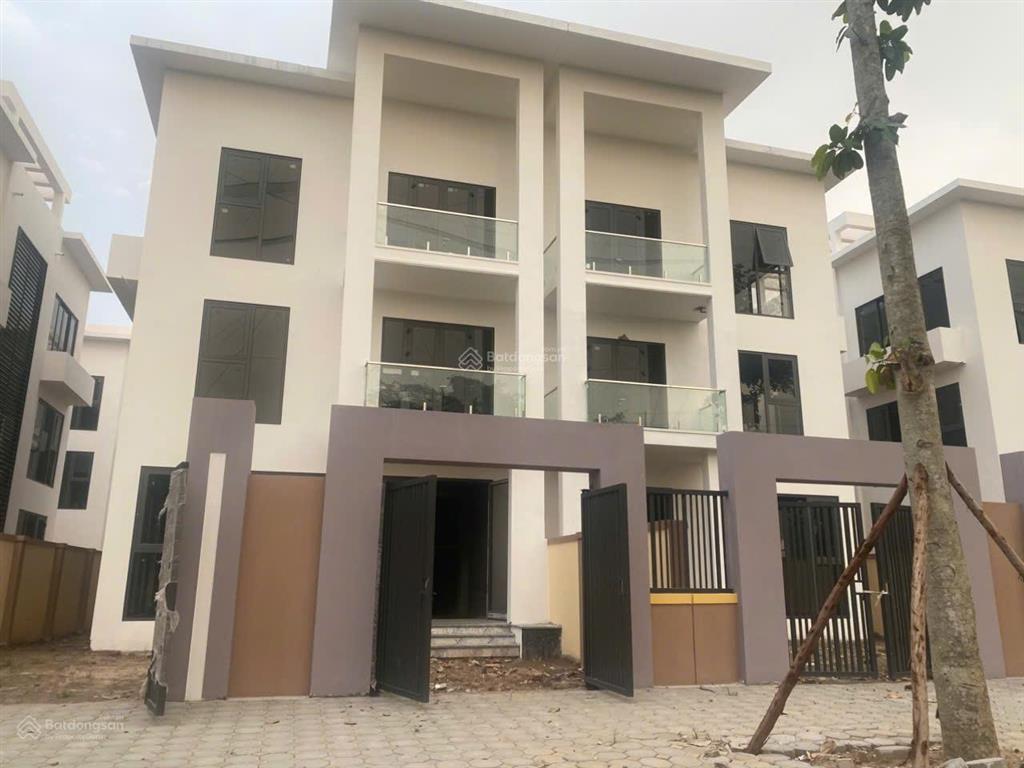 Cần bán biệt thự 300m2, đường 25m giá nhỉnh 30 tỷ