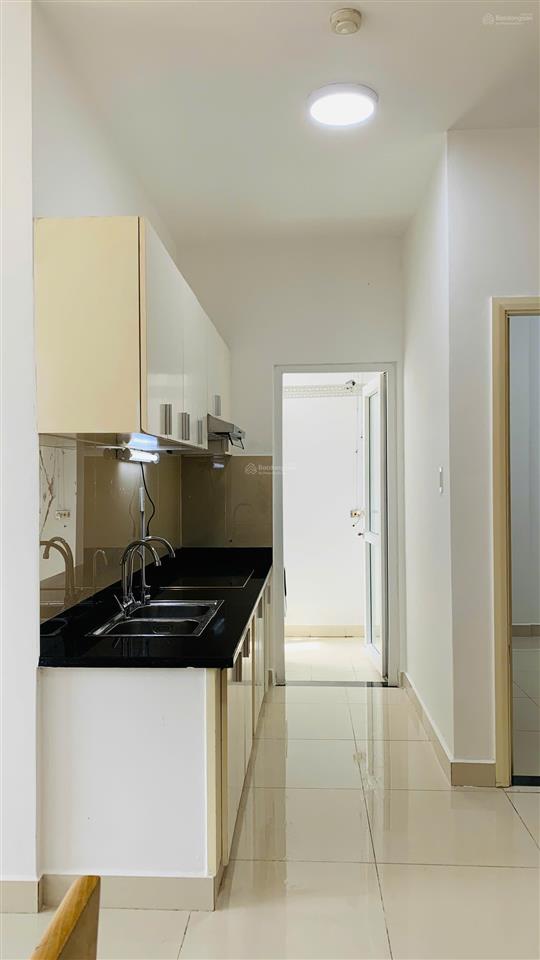 Cần bán căn hộ 2pn 2wc 57m2, giá 2.37 tỷ, có sổ hồng riêng tại chung cư sunview town