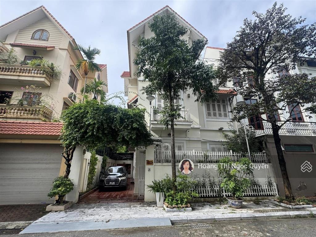 Chấn động đống đa phân lô, ô tô vào nhà, view hồ, đặng văn ngữ, đđ dt 116m2, mt 7m 33 tỷ