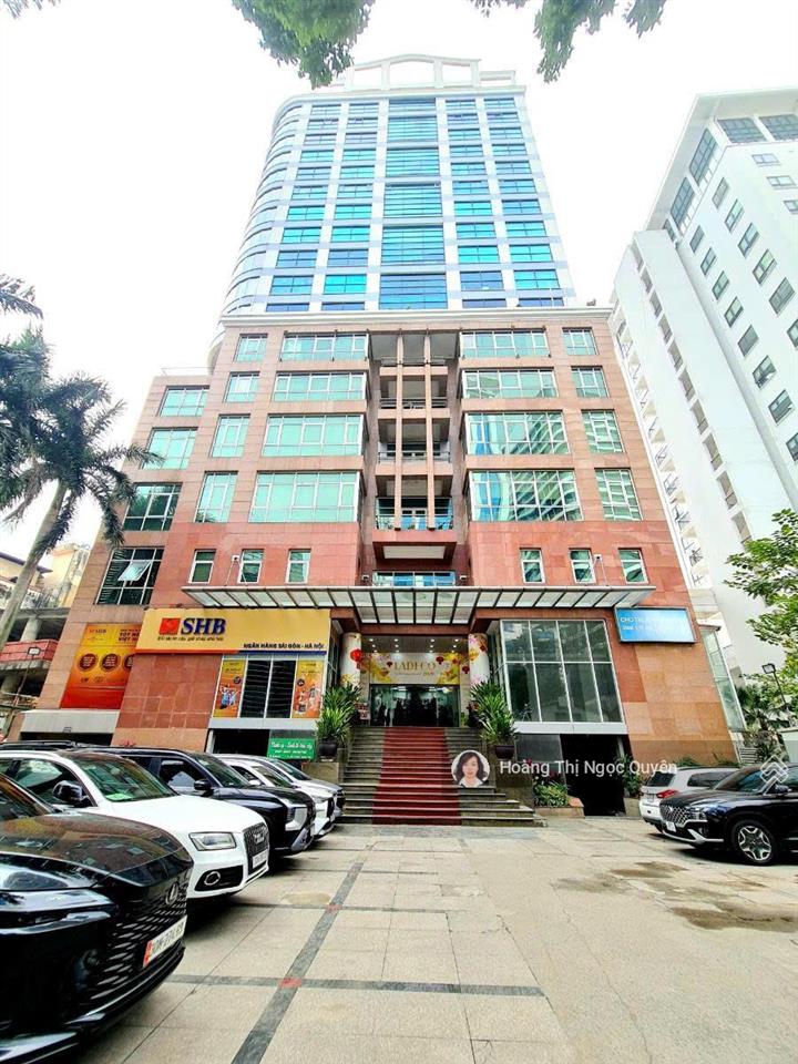 Chính chủ nhờ bán tòa nhà mp đội cấn 21 tầng, tm dòng tiền khủng, giá nhỉnh 1300 tỷ.  0966 749 ***