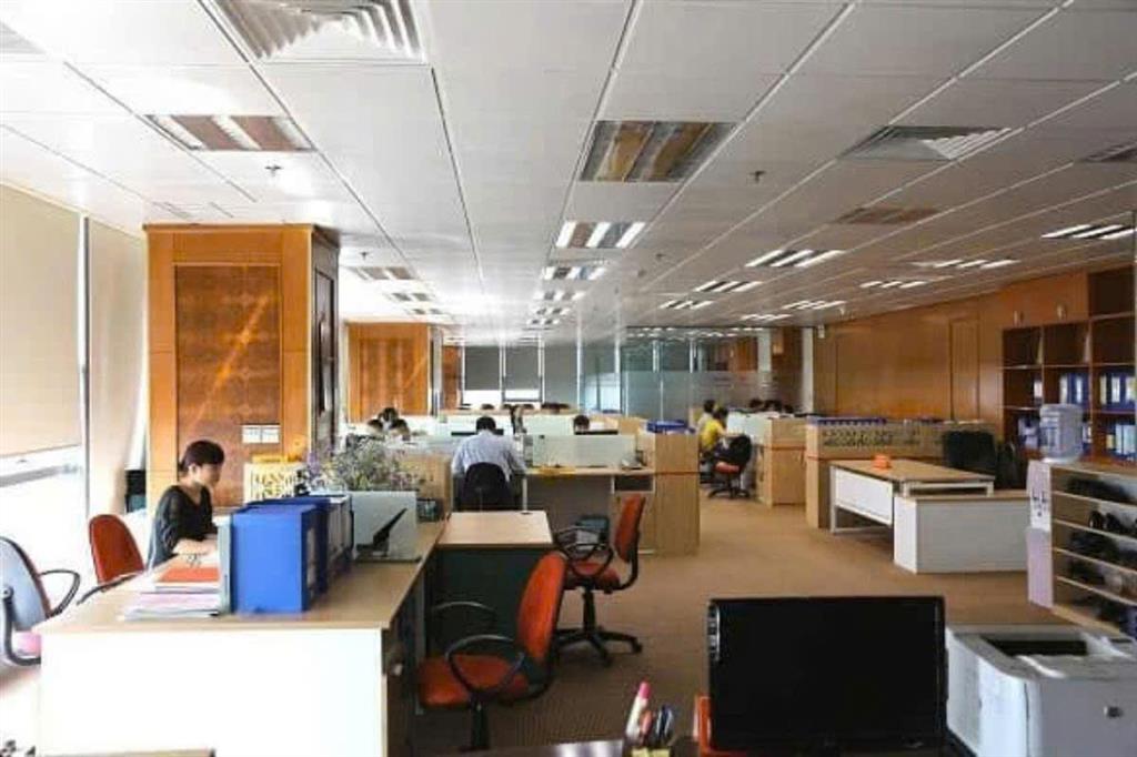 Chính chủ nhờ bán tòa nhà mp đội cấn 21 tầng, tm dòng tiền khủng, giá nhỉnh 1300 tỷ.  0966 749 ***