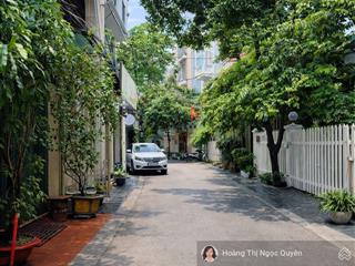 Tym bán nhà khầy p/lô quân đội trường chinh dt 55m x 5t, trước nhà công viên, gara, nhú 16 tỷ