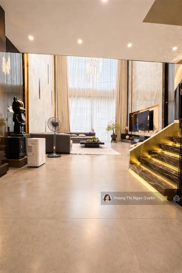 Chính chủ bán nhà p/lô quân đội trường chinh dt 55m x 5t, trước nhà là công viên, gara, hơn 16 tỷ