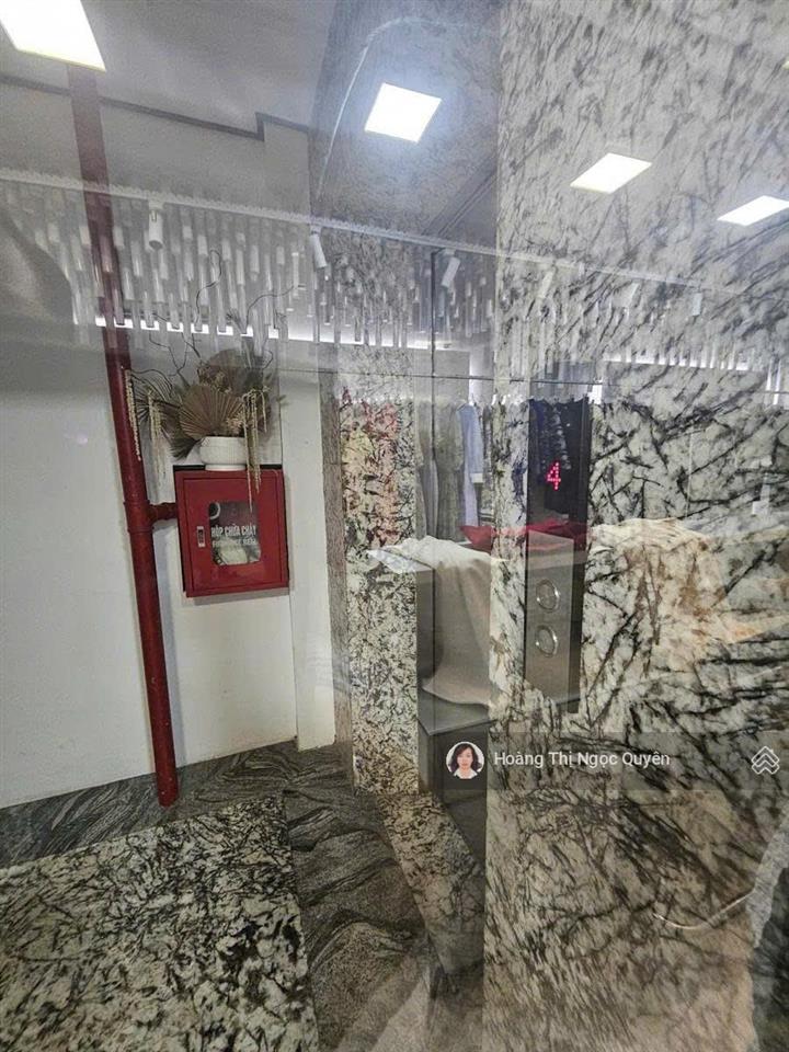 Bán nhà mặt phố vạn phúc ba đình 100m28t th/máy 10m vỉa hè view la thành 52 tỷ vạn phúc.