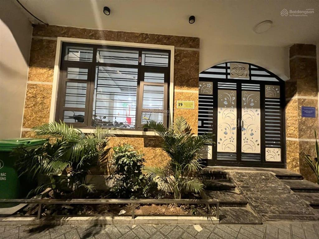 Bán nhà phân lô lạc trung, hai bà trưng 2 ô tô dừng đỗ, vỉa hè rộng, dt 75m2 x 4t, nhỉnh 25 tỷ