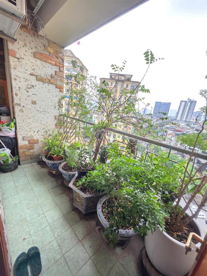 Chính chủ bán căn hộ cc 3pn, 3wc vũ phạm hàm, yên hòa 14,136 tỷ, 186m2, view đẹp.  0968 398 ***