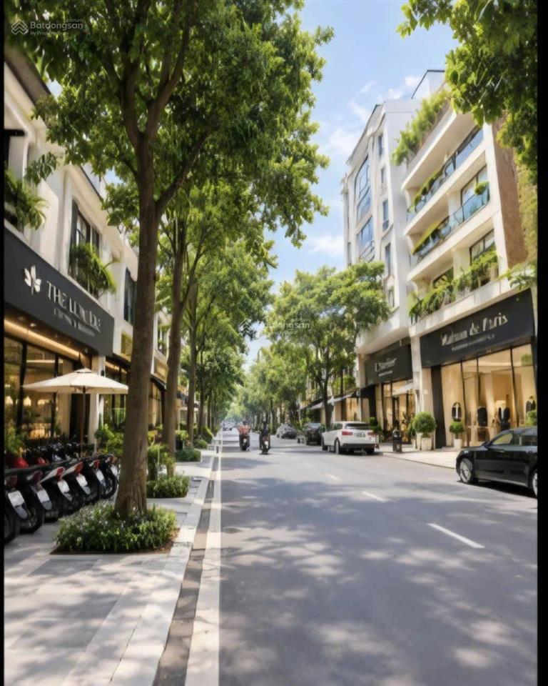 Bán siêu phẩm tòa mp thi sách 130m 8 tầng thang máy, mt 6.5m giá nhỉnh 100 tỷ.  0968 398 ***