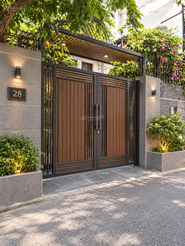 Chỉ 32 tỷ giáp nhất, thanh xuân 180m đất vàng, ô tô vào nhà.  0968 398 ***