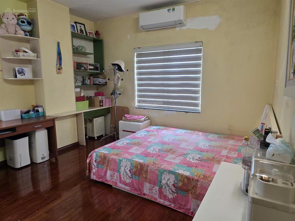 Bán gấp chcc e3 vũ phạm hàm, trung hòa, 186m x 3pn, 3 bancon, 13 tỷ có thương lượng.  0968 398 ***