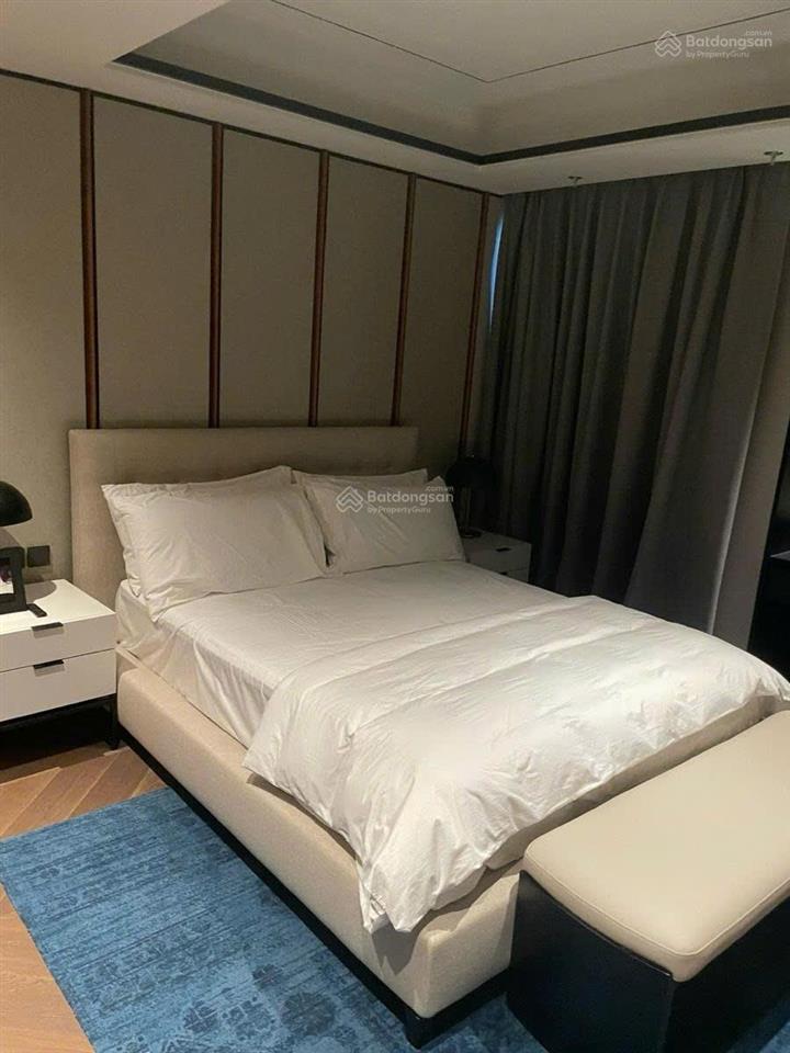 Bán chcc đẳng cấp 6 sao, phố hàng bài, 131m2, 3pn, 2wc, sổ đỏ cc, giá chỉ 75 tỷ.  0968 398 ***