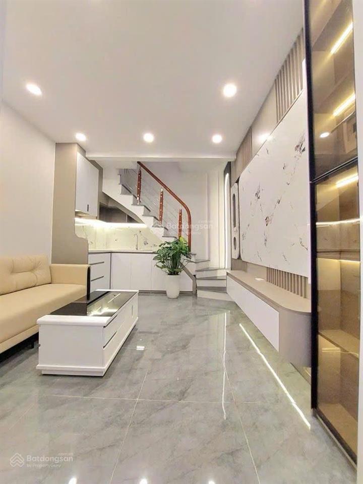 Bạch mai  nhà mới  4 tầng  3.45 tỷ  ở ngay  ngõ thông  tiện ích vô vàn  kinh doanh sầm uất